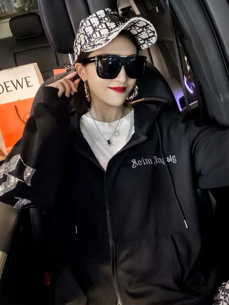 キラキラ ブラック 黒 パーカー カジュアル スウェット ラインストーン