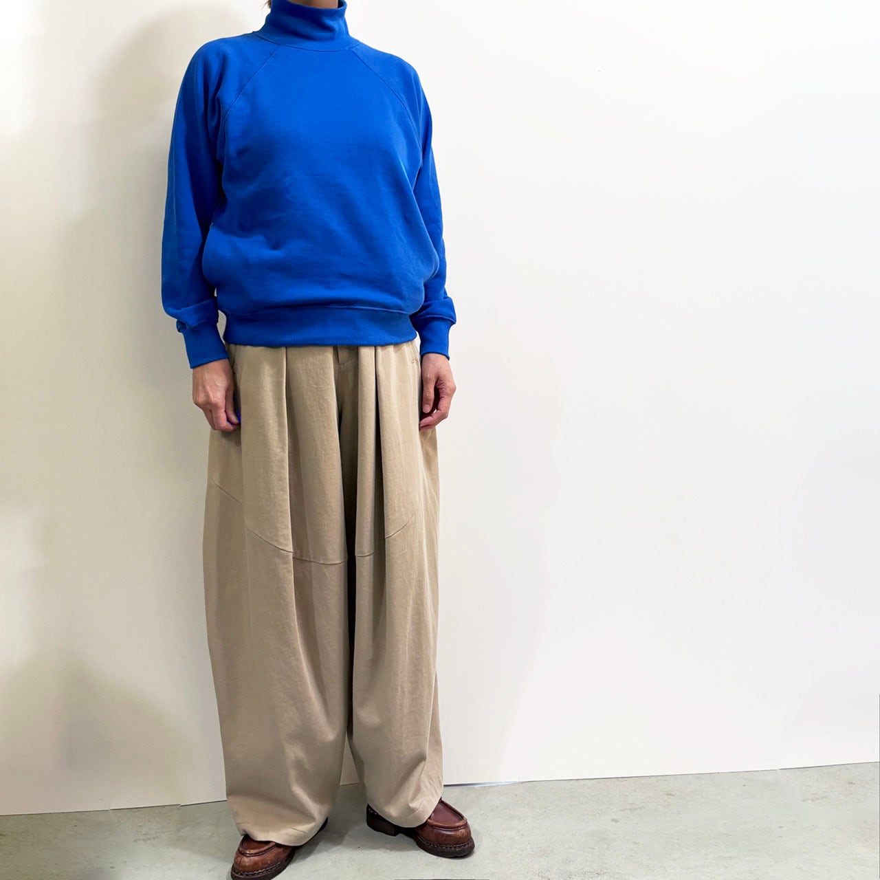 SOGLIA ソリア エスカルゴサーカス別注 NERDS HIGH NECK SWEAT ハイネックスウェット