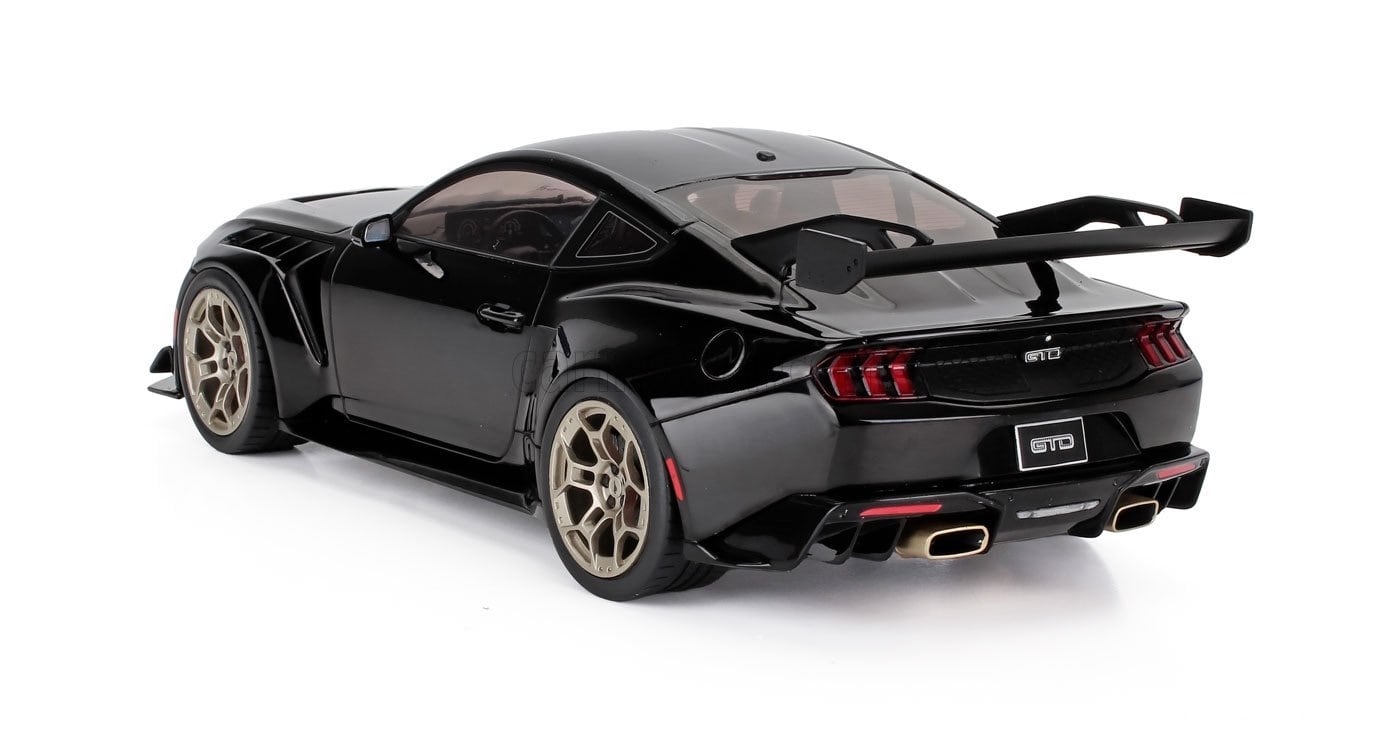 ミニカー アメ車 1/18 マスタング MCG 1/18 FORD USA MUSTANG GTD 5.2L