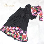 社交ダンス 衣装 スタンダード 上下セット ツーピース レッスンウェア パーティ衣装 Leirena ブラック系 レッド系 ピンク系 パープル系 ブルー系 グリーン系 イエロー系 モダン 競技 ダンス トップス スカート ワンショルダー風 フラワープリント 花柄 変形デザイン アシンメトリー風 ブラック ベース レッド フレアスカート リメイク風 スカート裾フレア ダンスレッスン 練習着 発表会 ラテンダンスではない スタンダード用 ロングスリーブ カットソー伸縮性あり ウエストゴム 伸縮素材