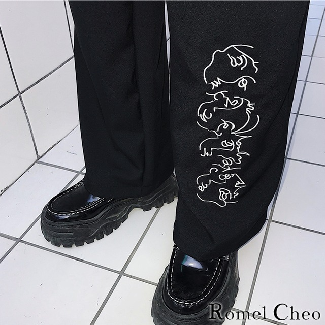 Romelcheo ストレート パンツ スラックス プリント ロゴ イラスト 和風 シンプル メンズ レディース ユニセックス モノトーン ストリート V系 モード系 韓国 服 タック ウエスト シャツ パンツ イン カジュアル きれいめ ロメルチェオ Romelcheo