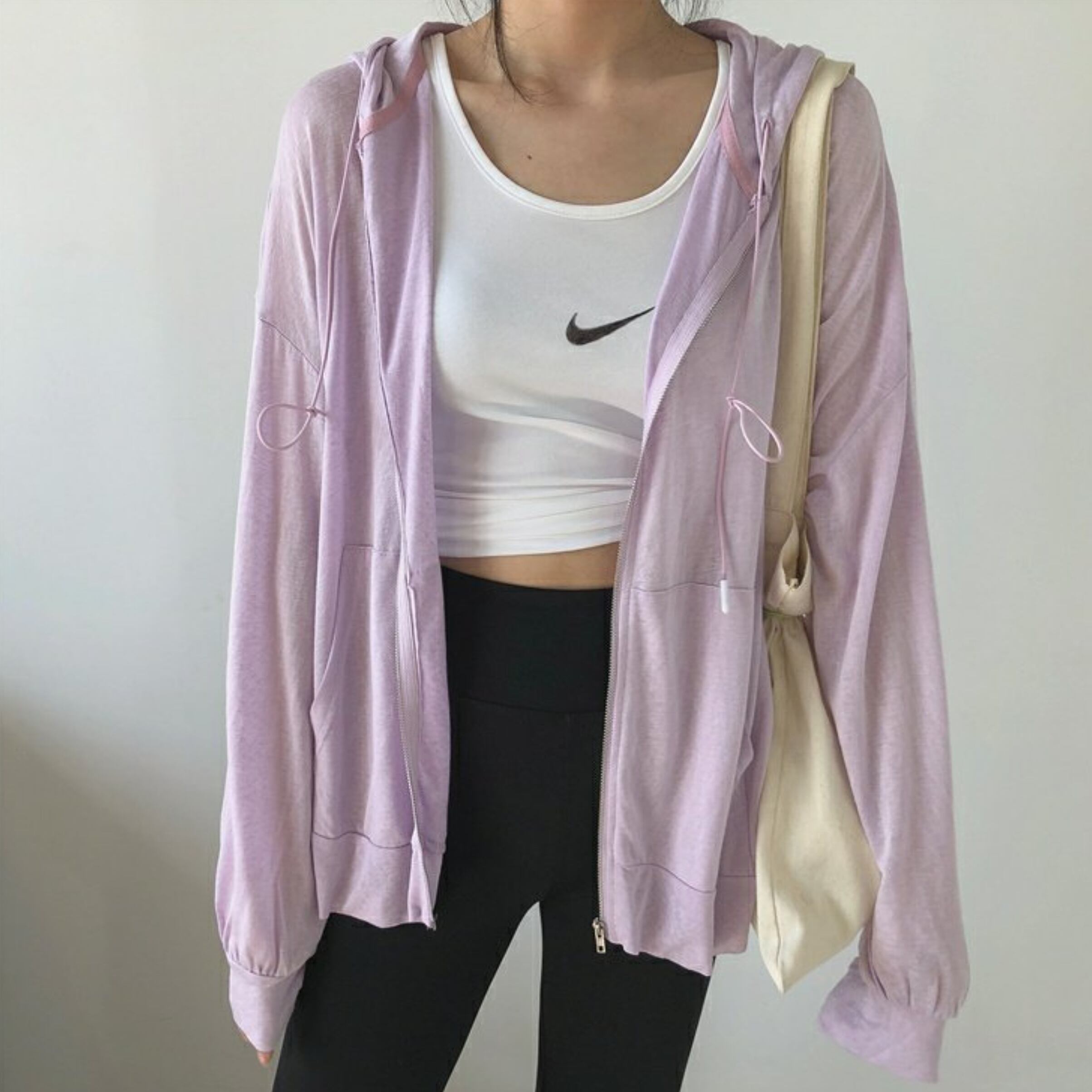 アウター レディース マウンテン ジャンパー M L パープル ホワイト ブラック ブルー 長袖 ナイロン バイカラー ライン 切り替え ジップ ライン ブルゾン ジャケット ドロップショルダー 羽織り ファスナー ポケット オーバーサイズ ビッグシルエット ゆったり ルーズ 体型カバー シンプル カジュアル メンズライク キュート 大人可愛い おしゃれ 普段使い デート お出かけ 女子会 休日 旅行 通勤 通学 着まわし ファッション コーデ スタイル 春 秋 冬 送料無料