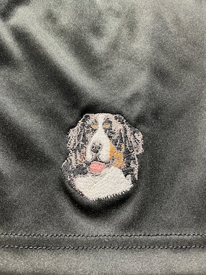 Dog embroidery comfortable shorts［Bernese Mountain］