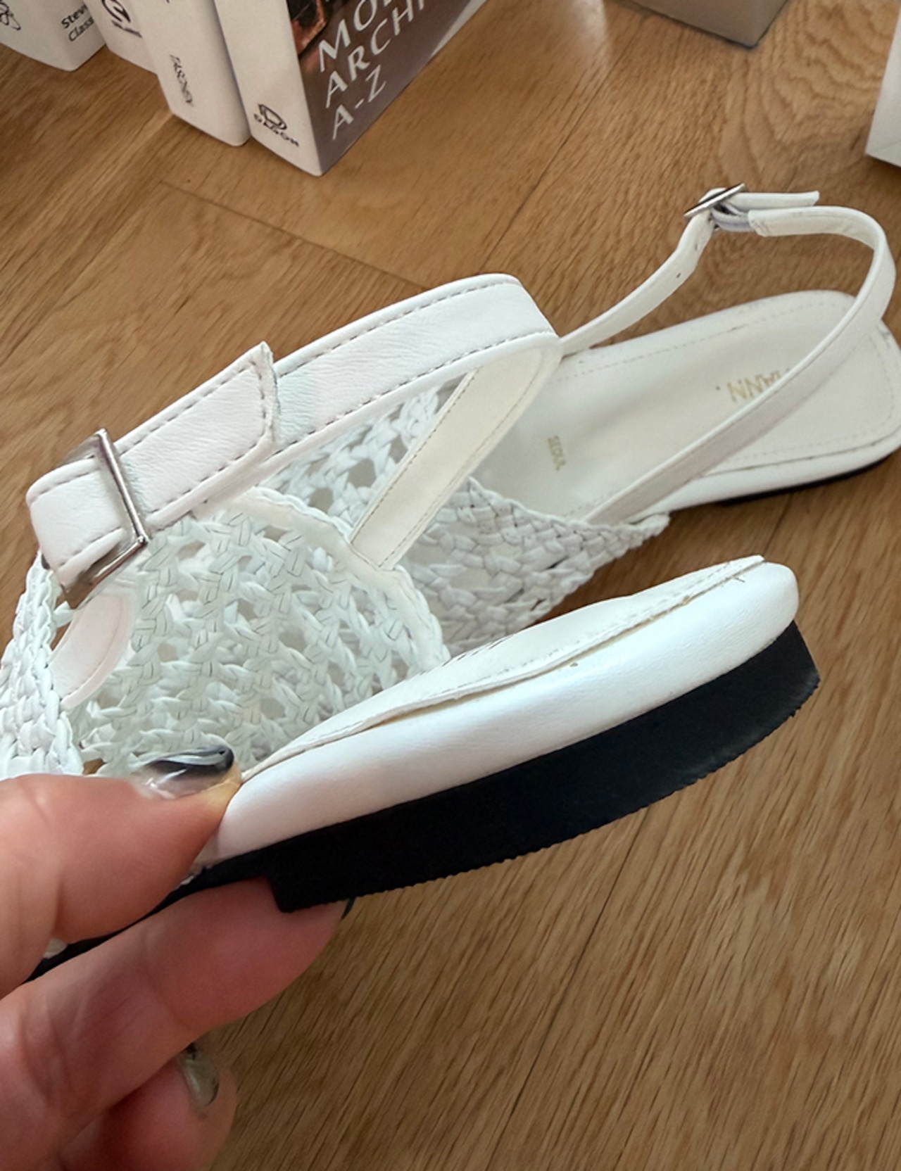 【新作5％OFF・3日間】牛革100％・Back-Sling Mule Sandal_3colors