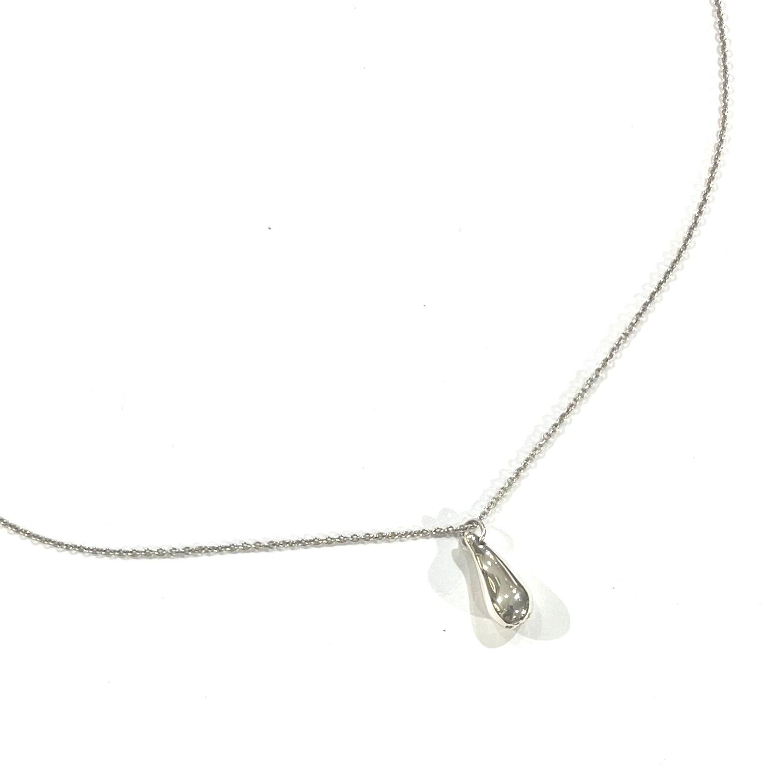 正規品！ティファニーのネックレス 限定価格【TIFFANY&CO.】2427 TIFFANY &CO 美しい曲線美。エルサ