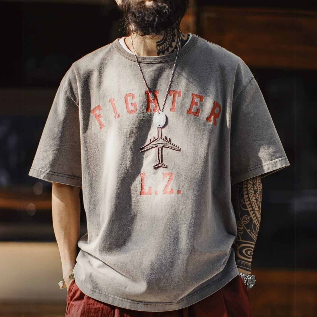ミリタリーグラフィックフェードルーズフォルムTシャツ 1col   A00194