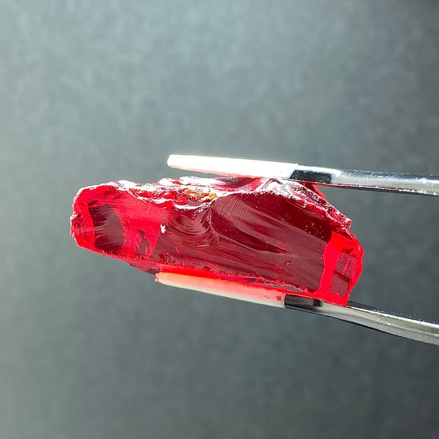 インドネシア産アンダラクリスタル原石 レッド B