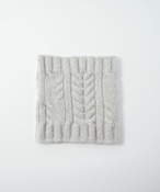 手編み機で編んだ  メリノウール・ケーブル編みスヌード　(WOA-012)