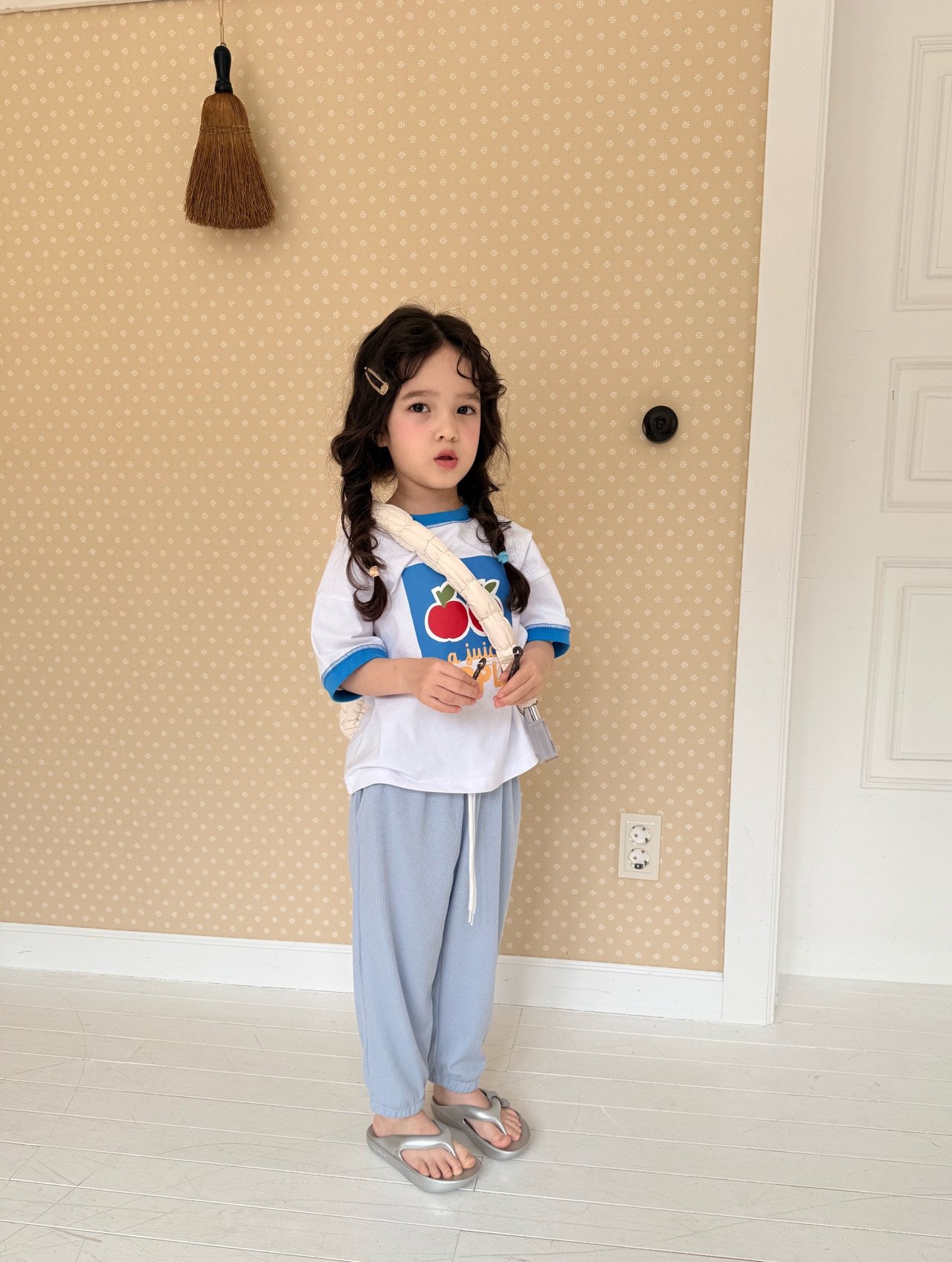 [COMMA] Apple Color Block Tee (160/170) / [콤마] 애플배색티 (160/170)