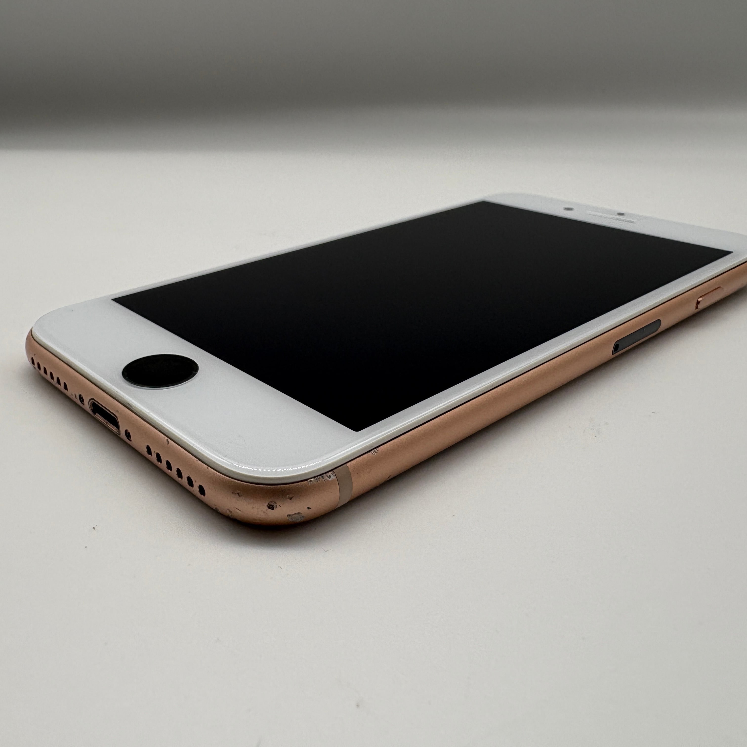 iPhone8 64GB ゴールド アイフォン本体 SIMフリー SIMロック解除済み