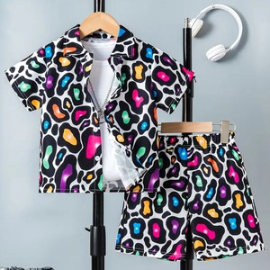 カラフルレオパード柄セットアップ