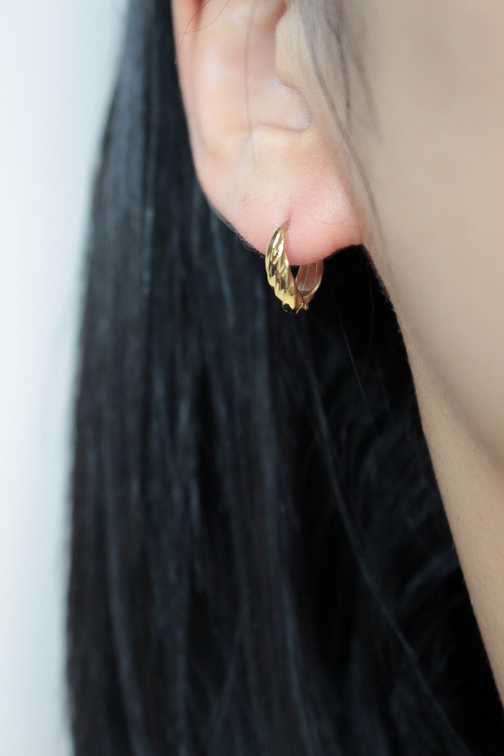 Drop Twist Hoop Pierce | ebine(エビネ)|金属アレルギー対応アクセサリー