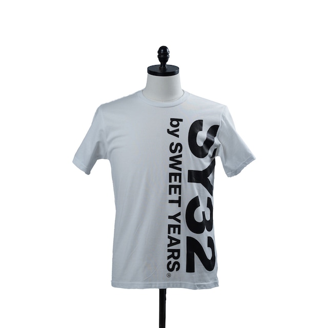 SY32　VERTICAL LOGO TEE（TNS1727J）