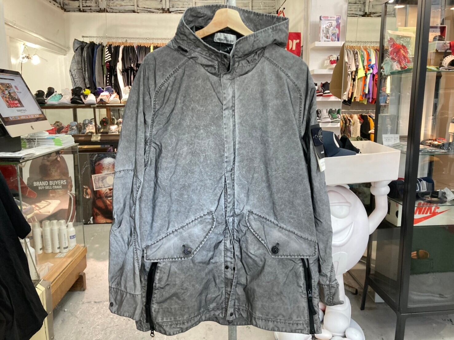 STONE ISLAND SHADOW PROJECT PLATED REFLECTIVE WITH DUST COLOUR 