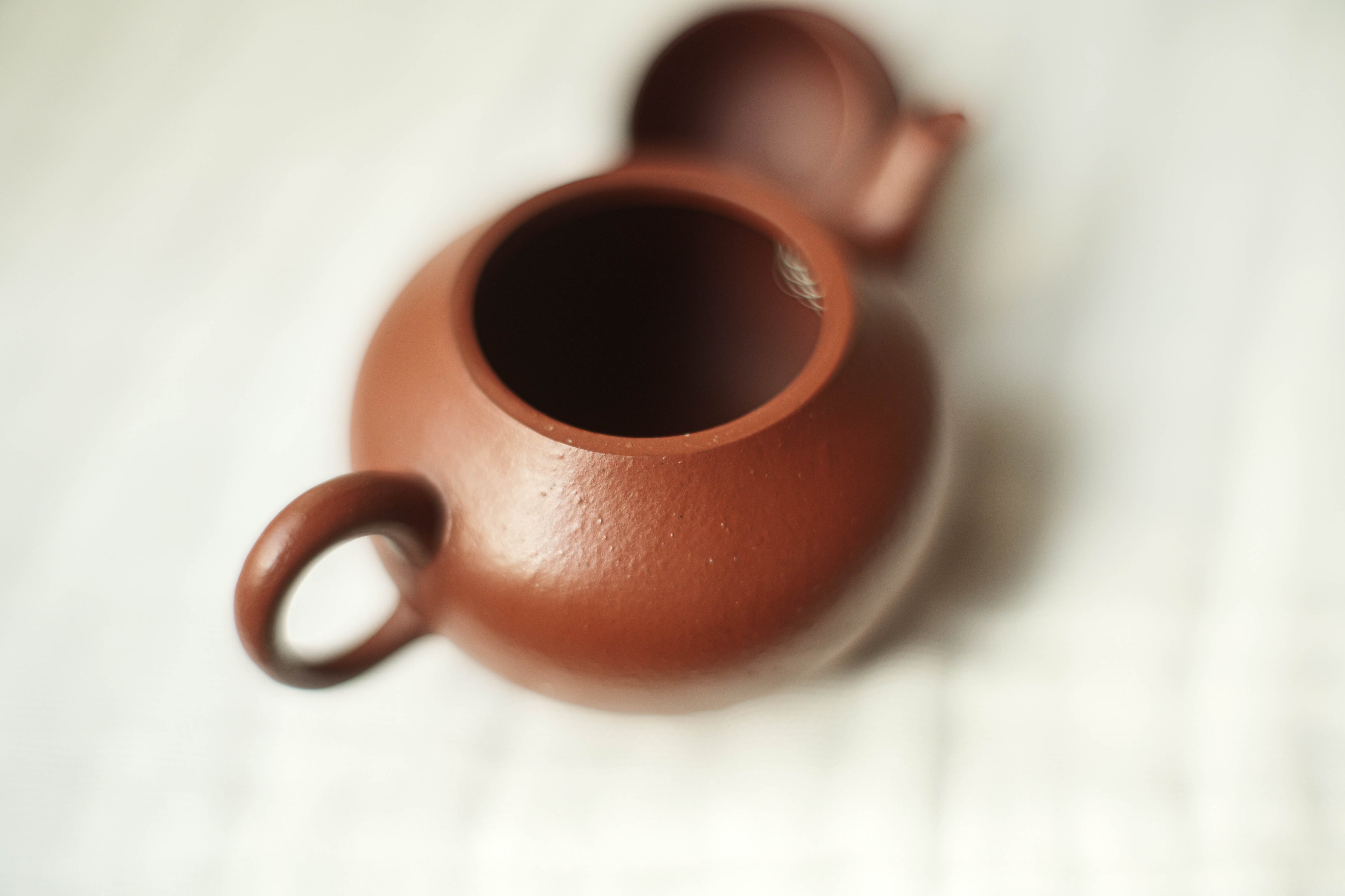 ヴィンテージ 宜興紫砂壺「梨式」（三友居銘・約75cc）・朱泥 | 北白川