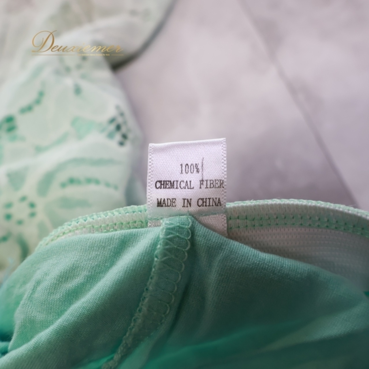 ベリーダンス 衣装 上下セット グリーン系 レッスン 練習 緑 花柄 レース 総レース 淡い パステル アシンメトリー インナーパンツ 爽やか かわいい ダンス衣装 ストレッチ 伸縮 フリル ツーピース セットアップ