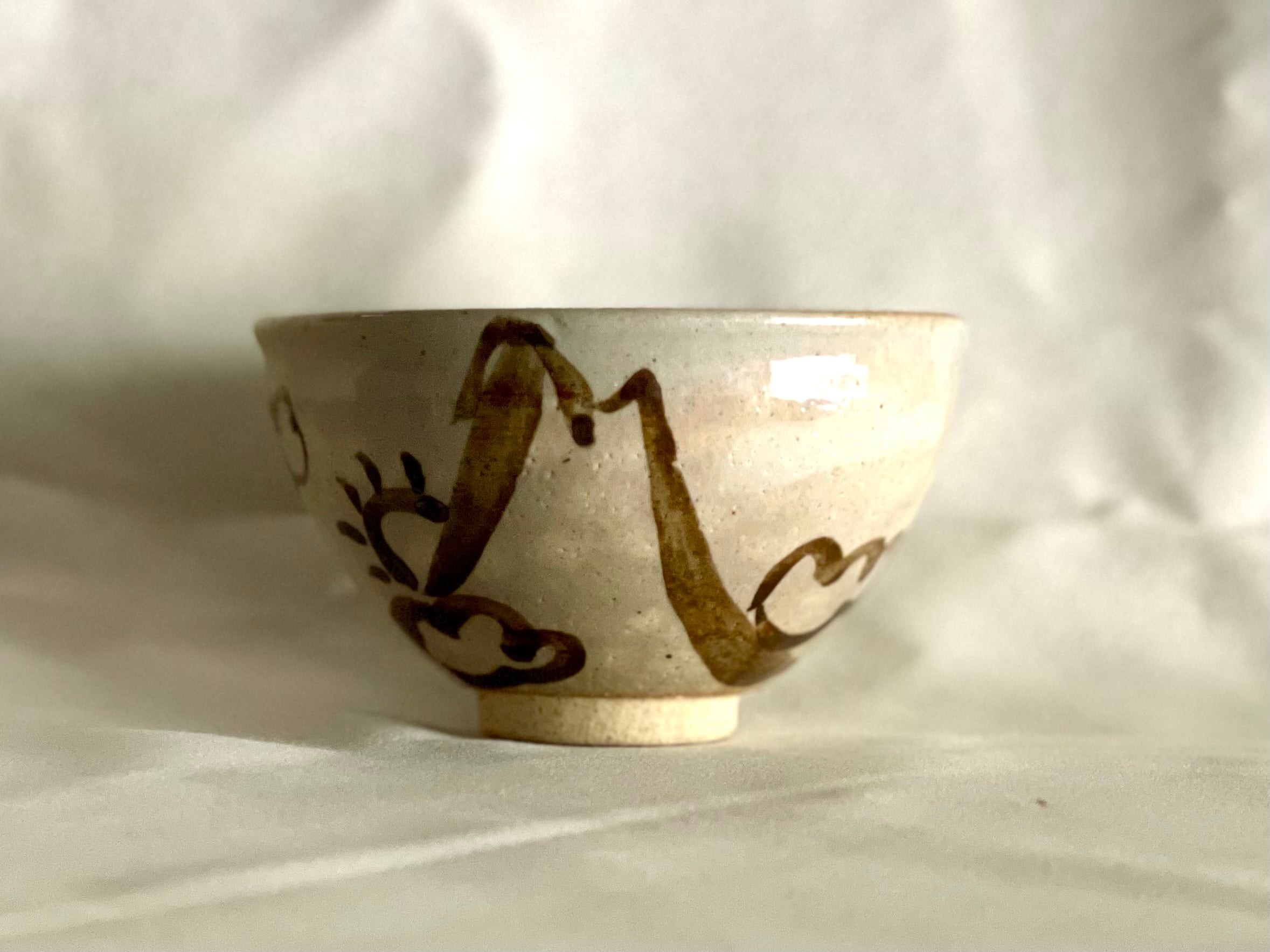 珍品◇蔵からかなり古い珍しい抹茶茶碗が出てきた。和紙に漆塗りの抹茶