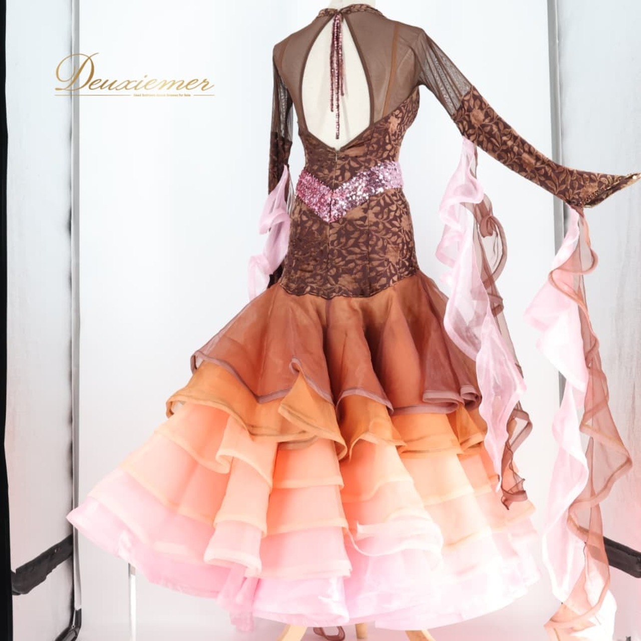 社交ダンス 衣装 HIROKO YAMAGUCHI ヒロコヤマグチ ドレス ワンピース スタンダード ブラウン系 ピンク系 ホワイト系 茶色 ピンク ベロア フリル フロート レース デモ 競技 ダンス パーティ 発表会 舞台衣装