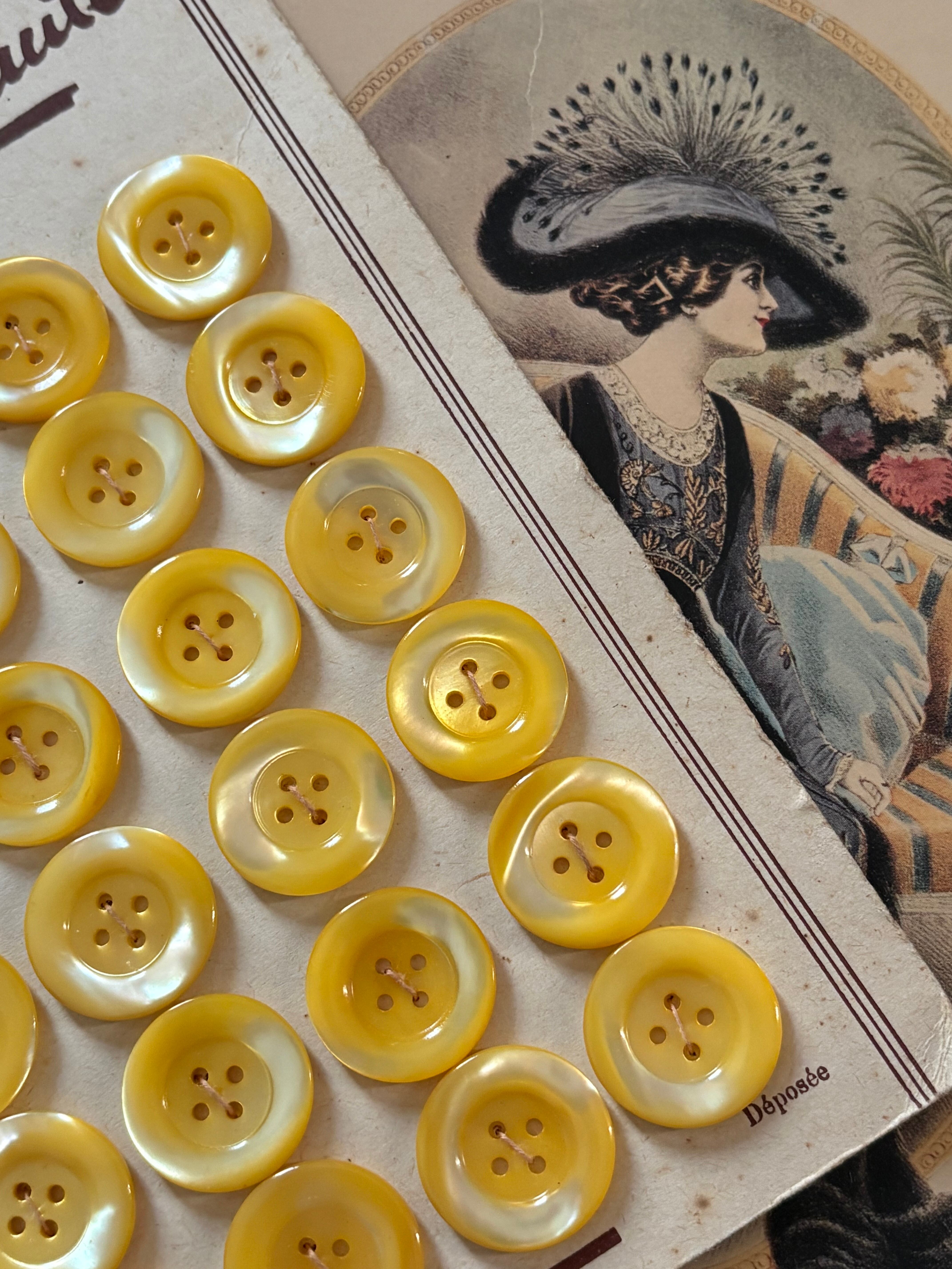 22mm フランス Vintage ヴィンテージボタン シェルボタン イエロー アクセサリーパーツ デコレーション材