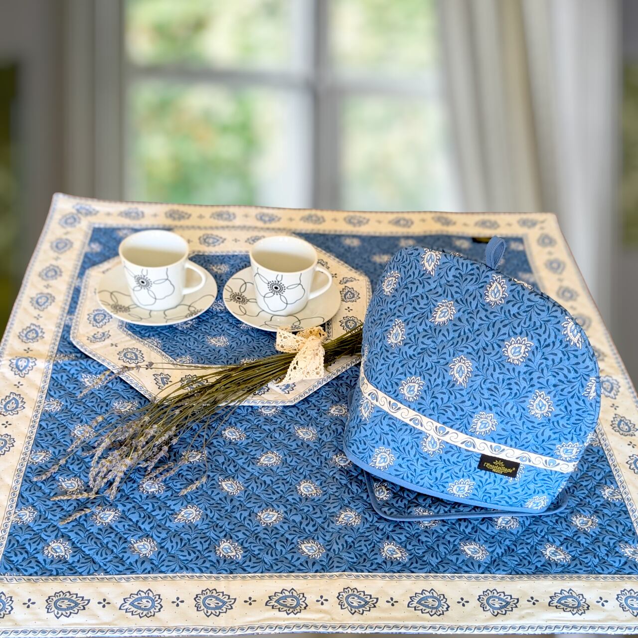 ナミー様用 ハンガリー製 ハンドメイド カロチャ刺繍 テーブルセンター