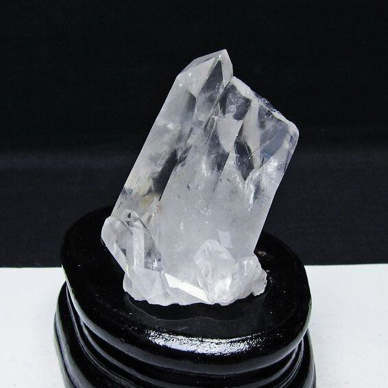 水晶 クラスター マダガスカル産 台座付属 水晶 原石 一点物 172-4329