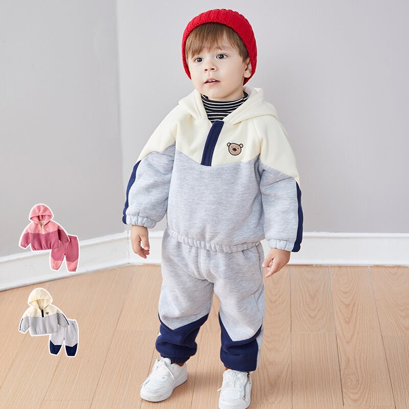 赤ん坊の冬のスーツ、赤ん坊の秋と冬、ベルベットの暖かい服、子供の冬のスポーツのツーピースのスーツ、健康な男性の着用 Duduベイビー26324108628