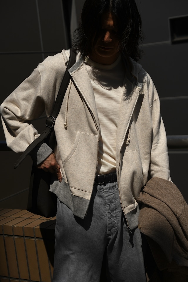 BISOWN / AFTER HOODIE ZIP UP SWEAT (TOP GRAY × OATMEAL)