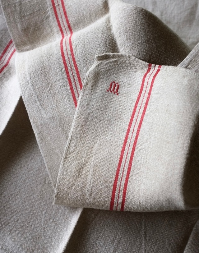 フランスアンティーク 濃密な赤と濃密な麻色とリネントーションa