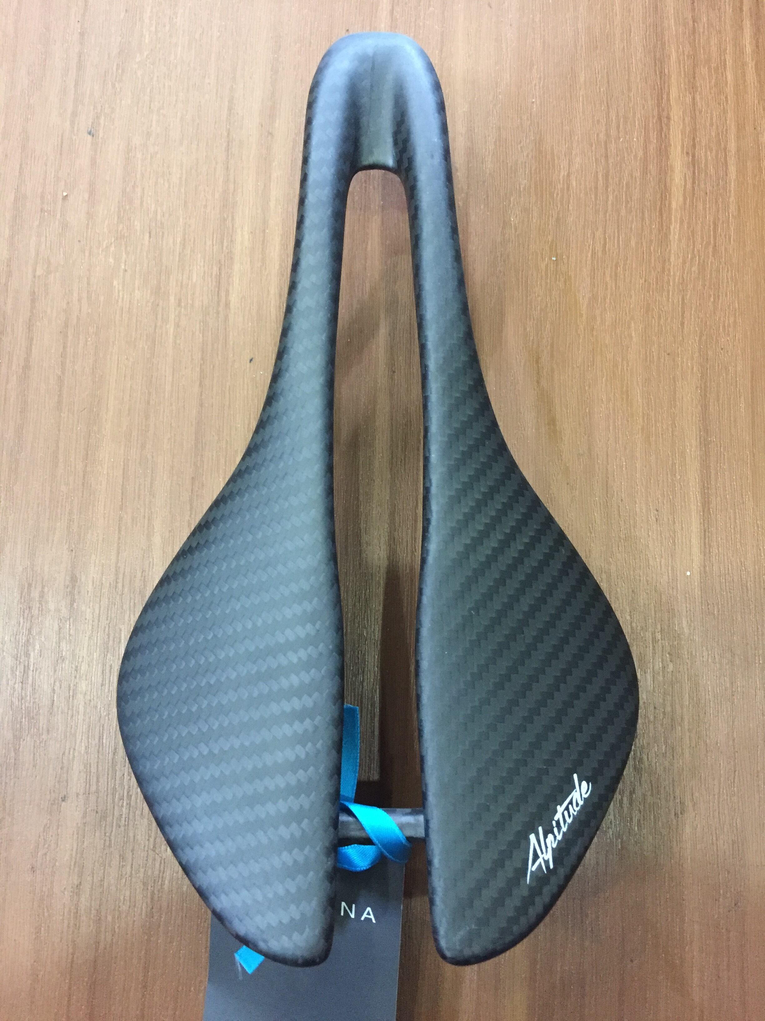 Alpitude GARDENA カーボン サドル アルピチュード 【公式通販】