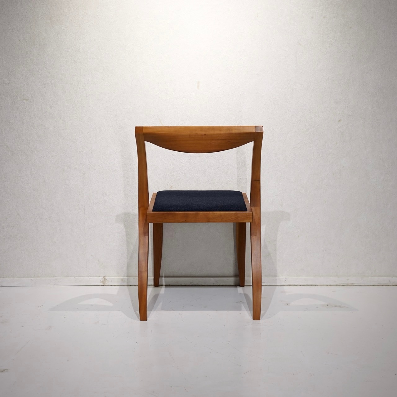 ACTUS アクタス porada ポラダ ARLEKIN アーレキン ダイニングチェア アームレス チェア 椅子 ファブリック チェリー材 イタリア製 ヴィンテージ ミッドセンチュリー ラグジュアリー