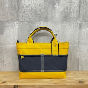 【開閉口ファスナー付】Bi Color Tote "M-L" / 内ポケット×4付 【マスタード×ディープオーシャン】