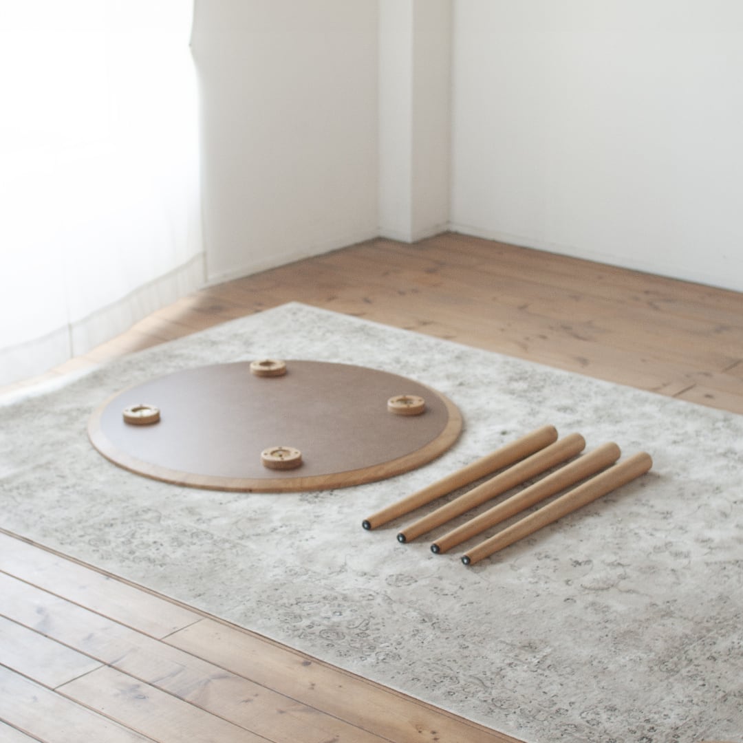 ビスコット　3本足ラウンドダイニング80cm 天然突板 日本製 オーク材の3本足ラウンドダイニング［3サイズ 70cm 80cm 90cm] セミ
