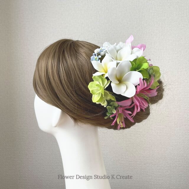 プルメリアとグリン紫陽花のヘッドドレス　リゾートウェディング　髪飾り　成人式　結