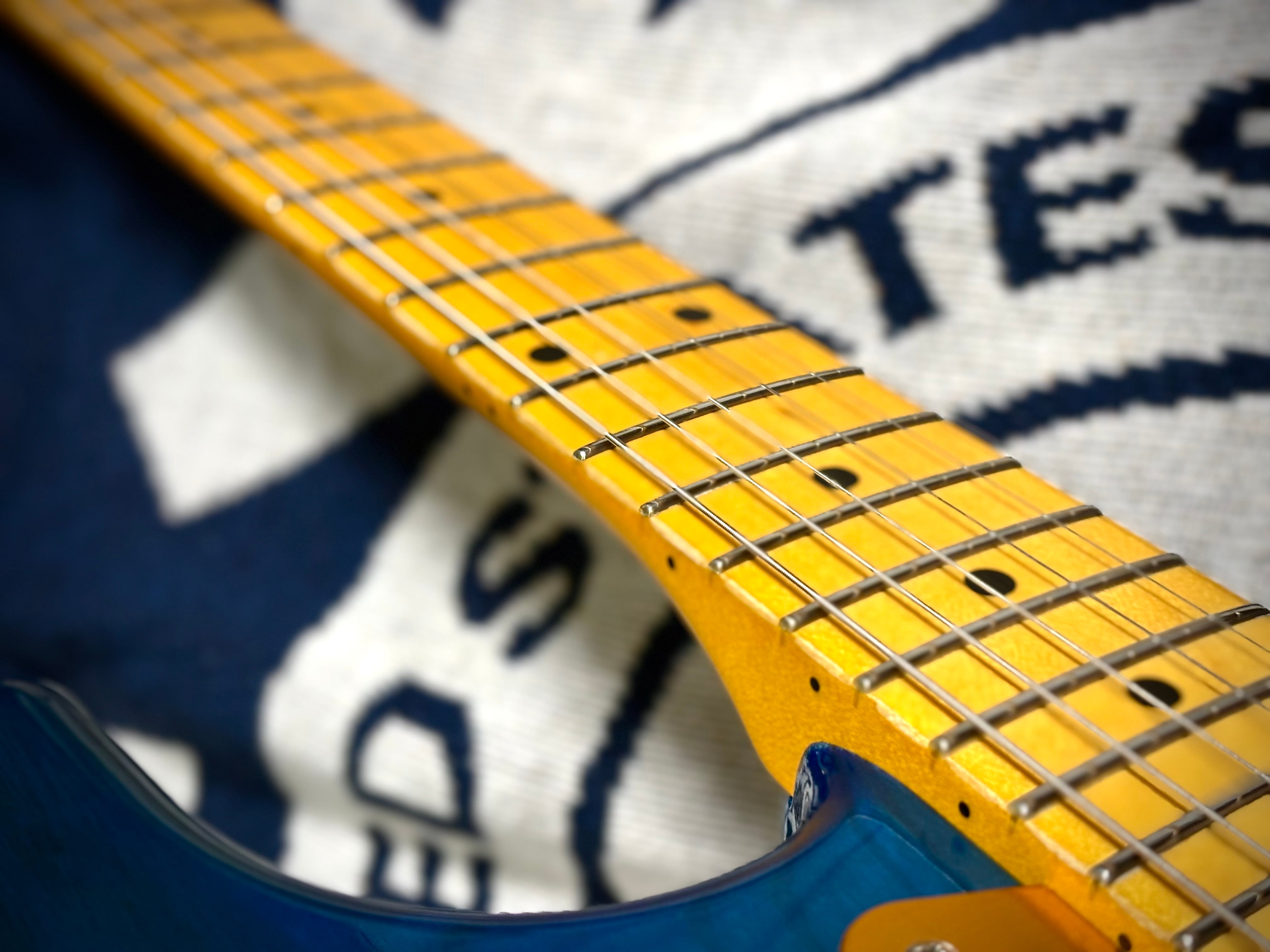 RESTOMOD】80's Tokai BODY / 20's Fender NECK / DiMarzio PICKUPS ST