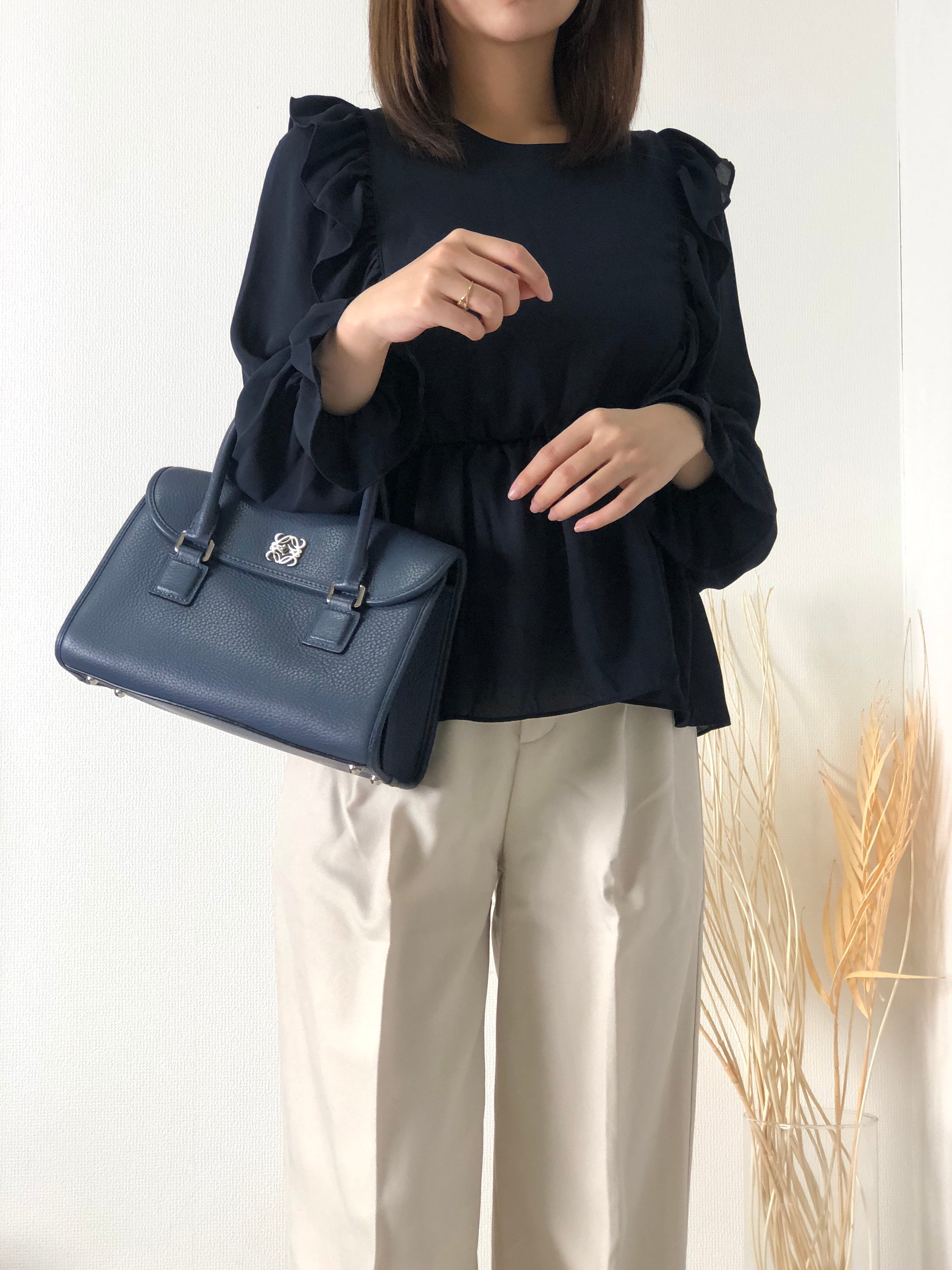 日本直送 名牌中古包 】LOEWE ロエベ アナグラム レザー アラモ 28 