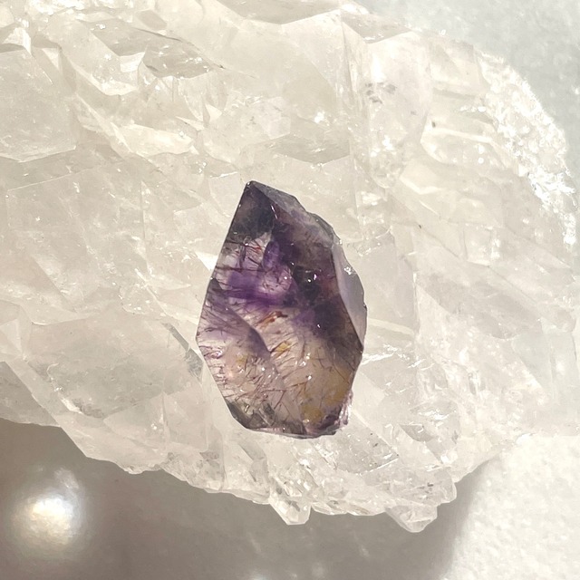【超美石】【レア】ジンバブエ産　シャンガーンアメジスト（スーパーセブン）　1302