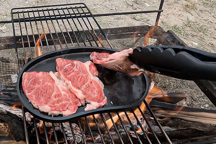 無敵の飯盒２型鉄板 取手付き 戦闘飯盒２型にスタッキングできる鉄板