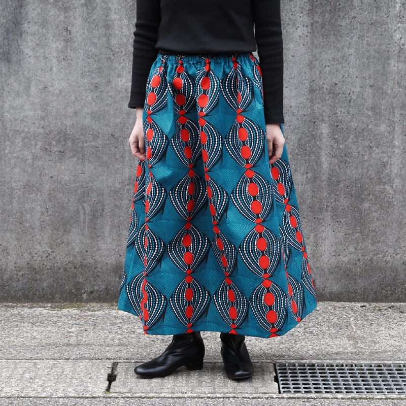 アフリカ布のロングスカート（ ツバメ コバルトブルー ）サイド