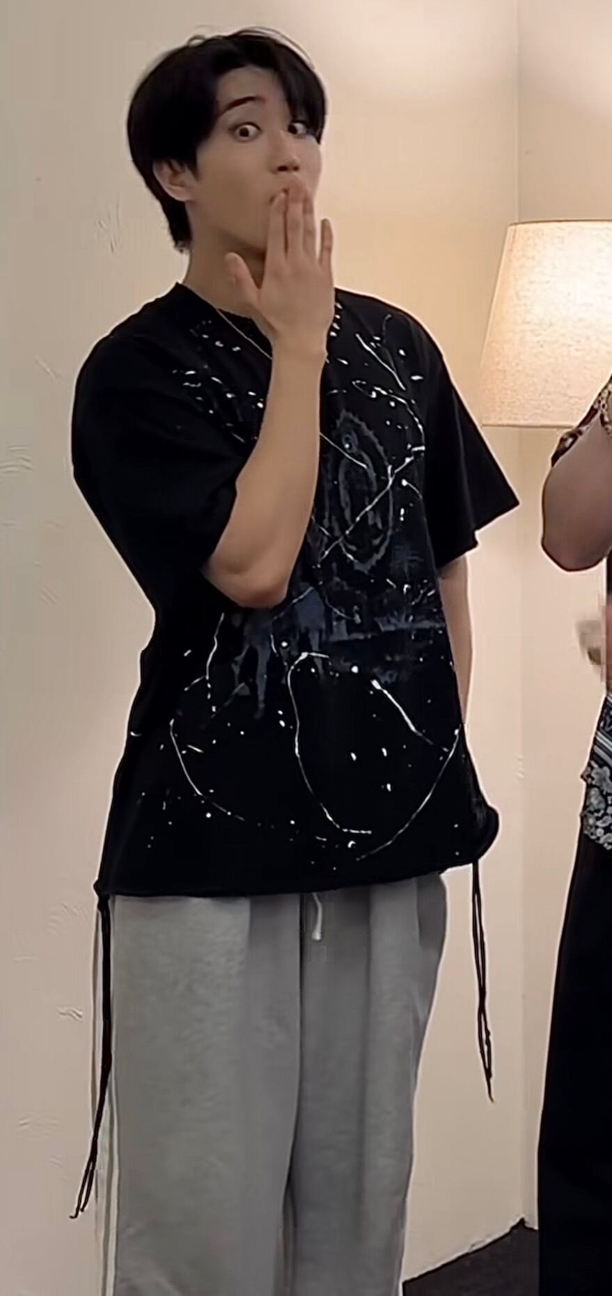 ☆Stray Kids ハン 着用！！【GAKIHARA】Kasen shadow night painting