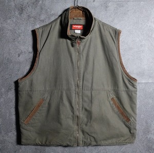 "Wrangler" khaki corduroy boa switching vest