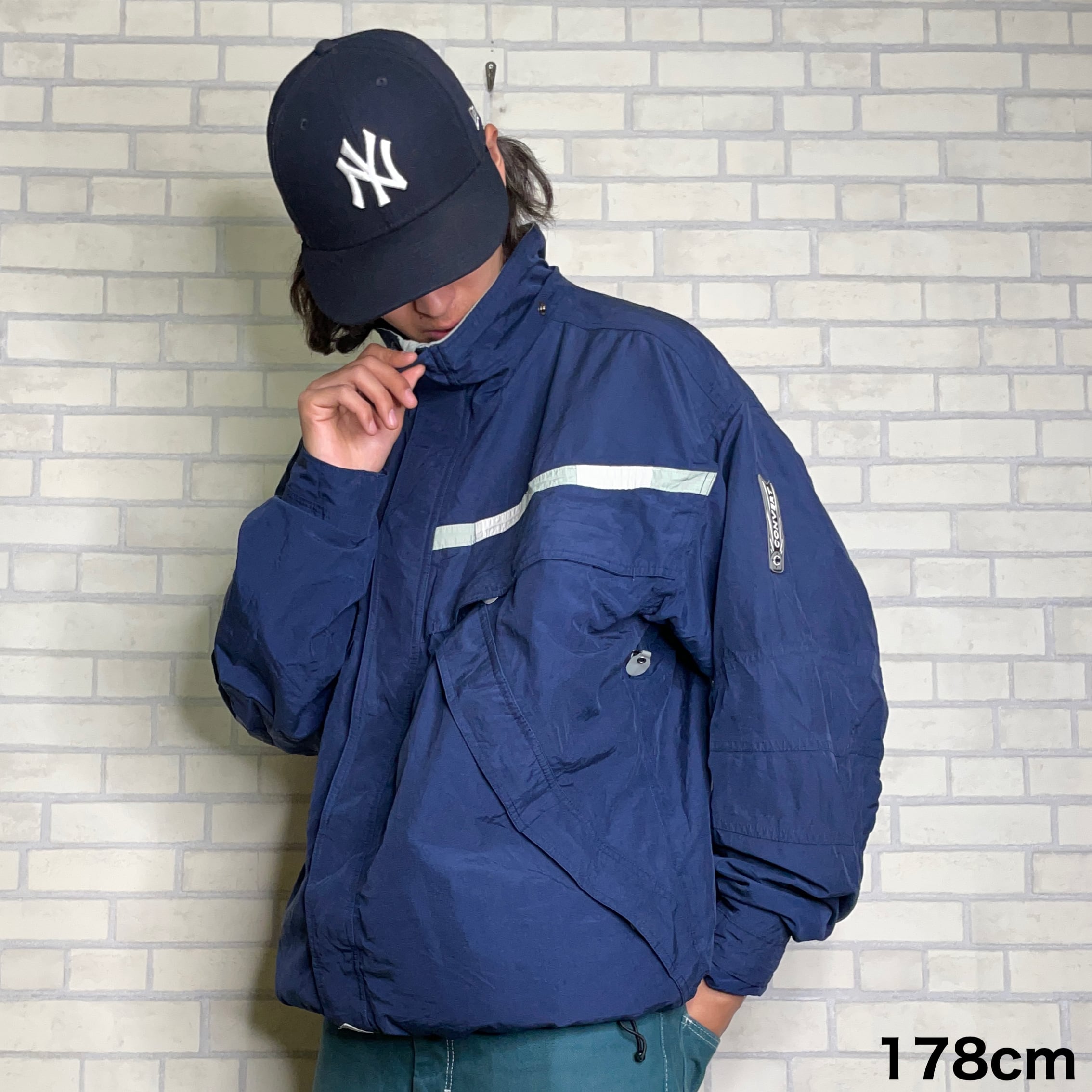 Columbia マウンテンジャケット XL CONVERT 裏ポケット 裾ゴム ジップ 