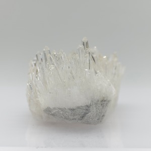 [高透明度]細水晶クラスター/ホワイト 30×88×44mm