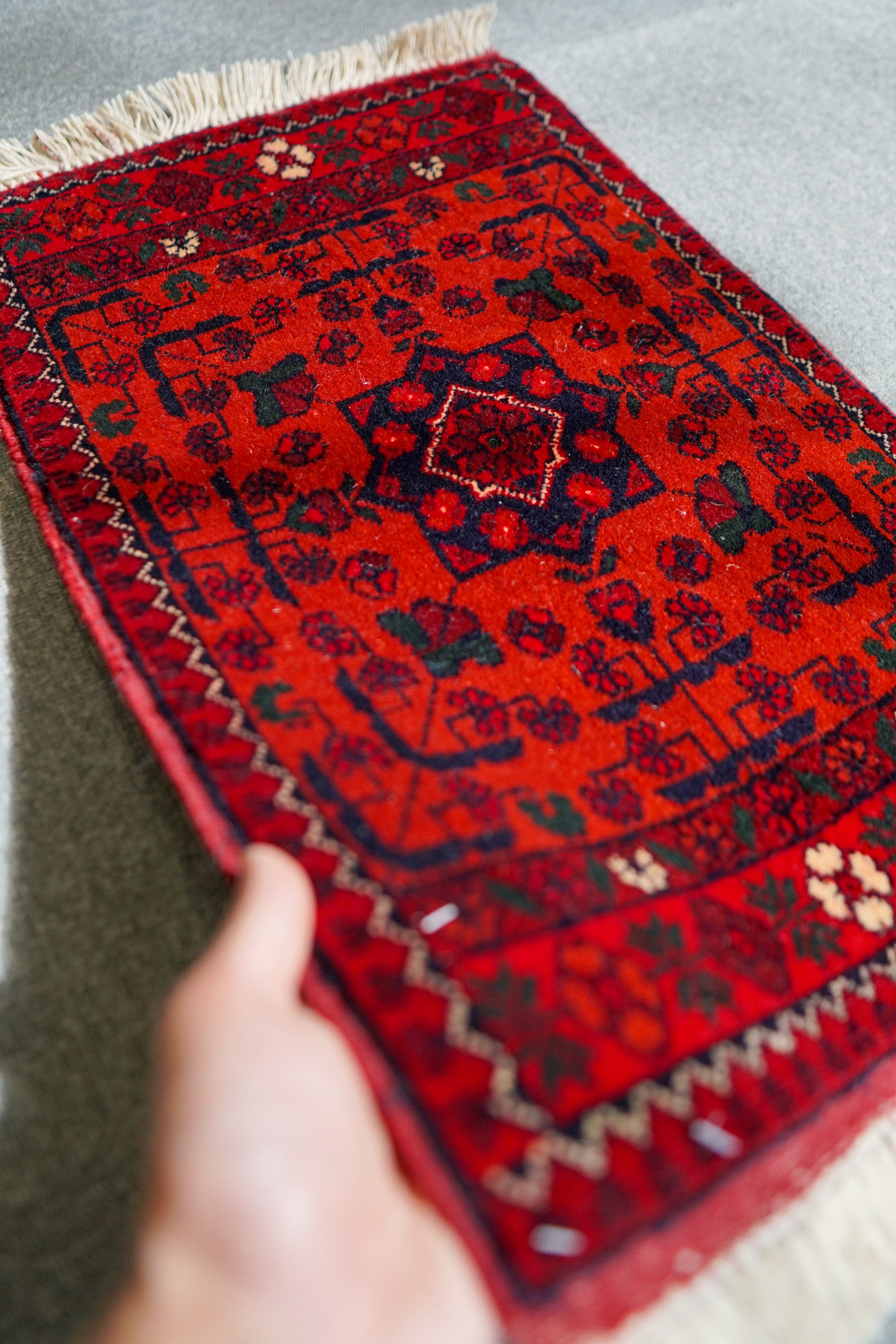 62×41cm【アフガニスタン手織り絨毯 カールモハメディ】-