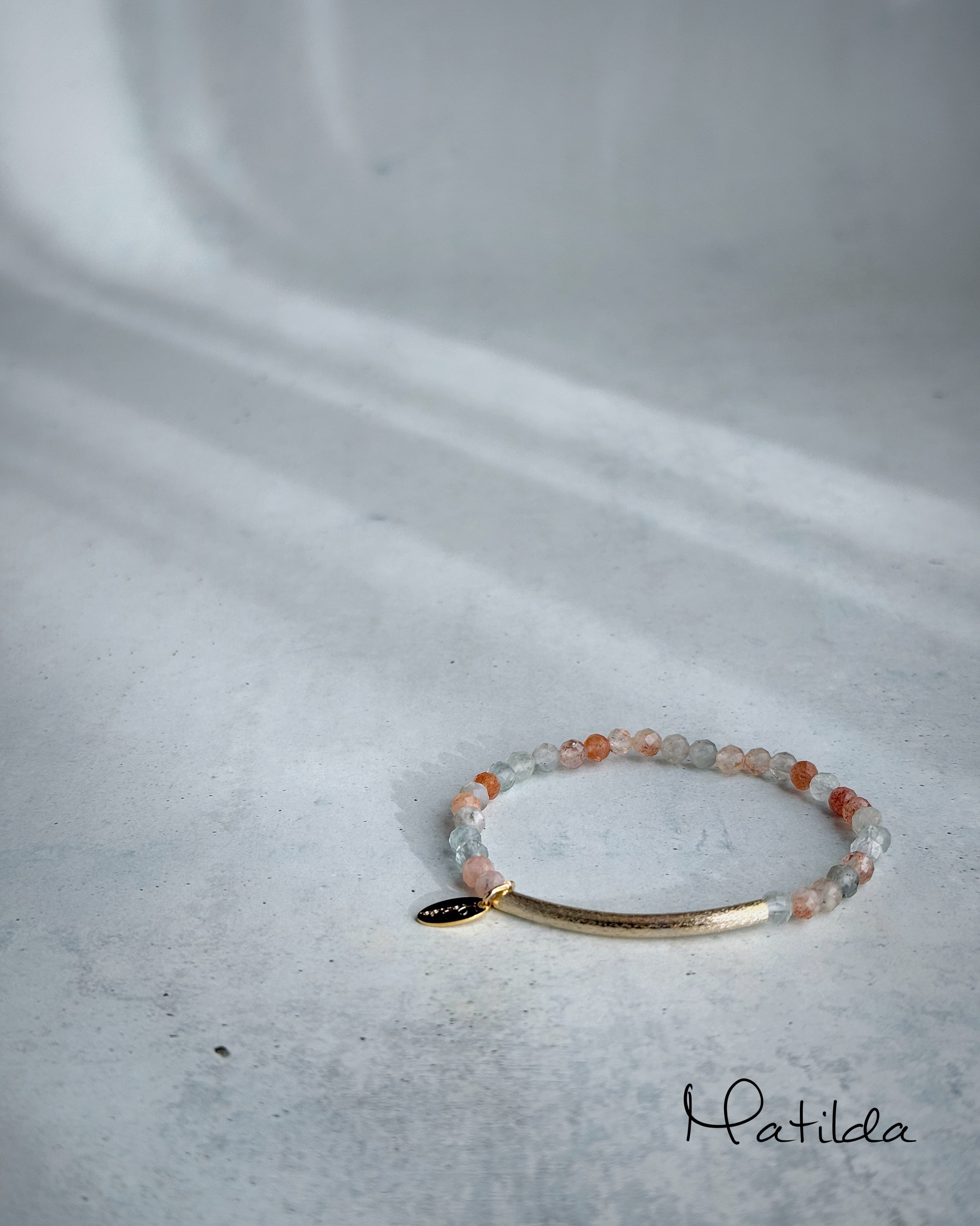 Tube & stone bracelet(アルーシャサンストーン)