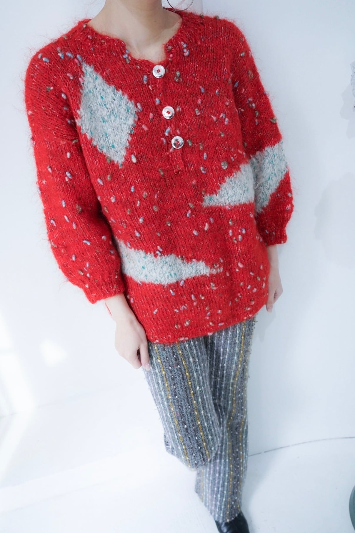 silver botton mix color knit