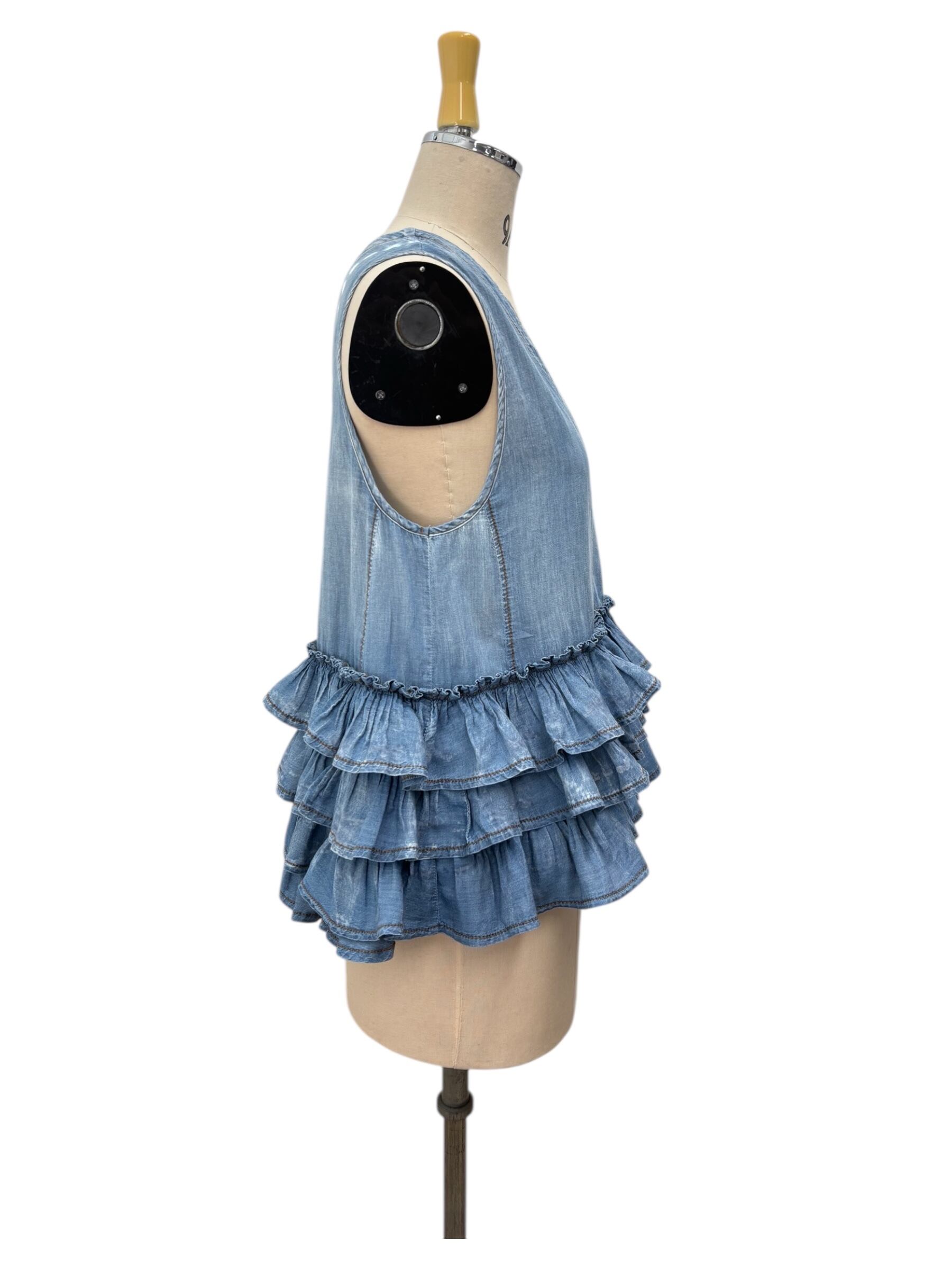 新品　未使用　ayane ダンガリー　フリル　ベスト ayane シアーデニムフリルベスト(N) | whispermusee