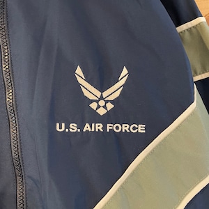 【JWOD SKILCRAFT】U.S.AIRFORCE アメリカ空軍 ナイロン ジャケット トレーニングジャケット メッシュ ワンポイントロゴ L アメリカ古着