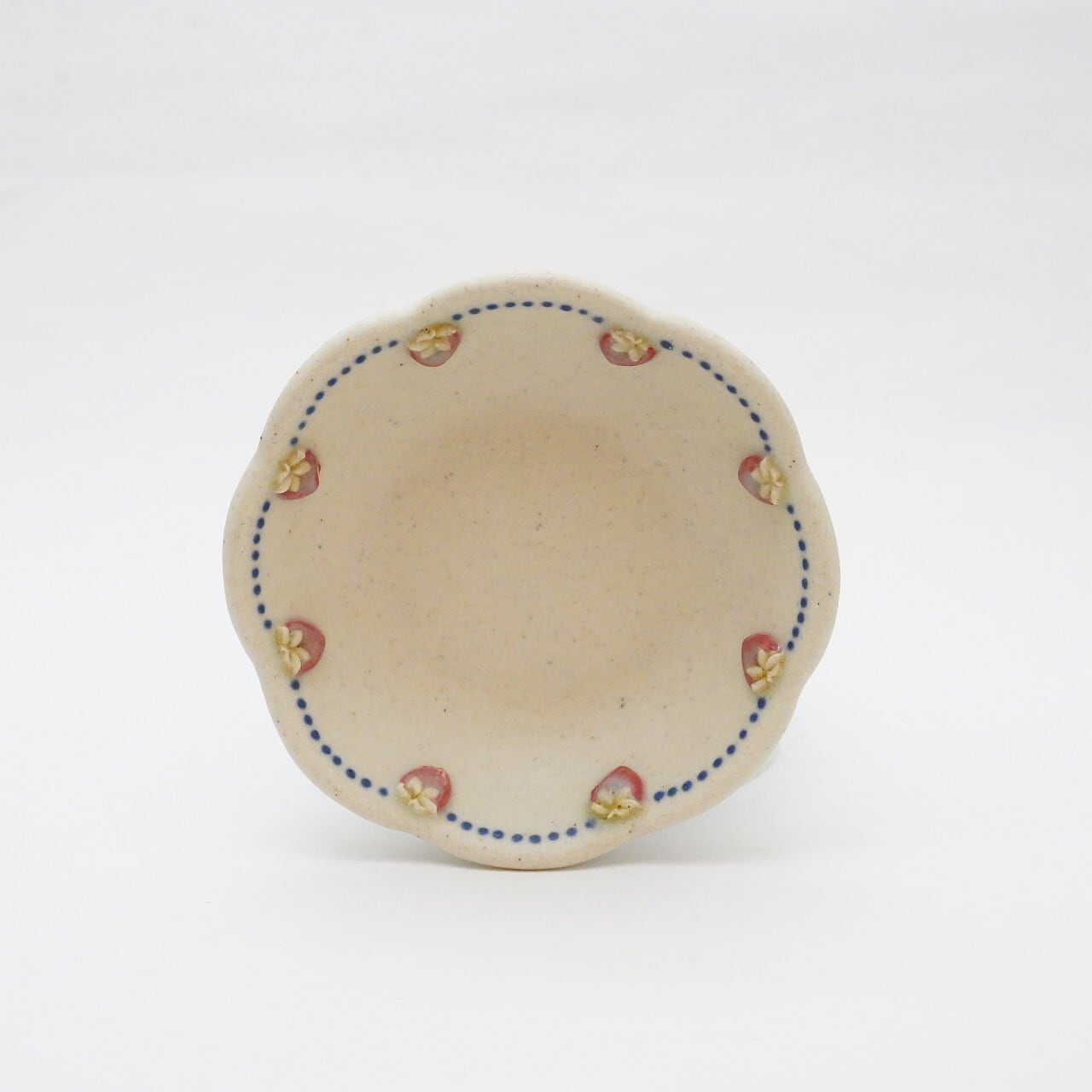 【谷口なづみ】レリーフいちご輪花小鉢