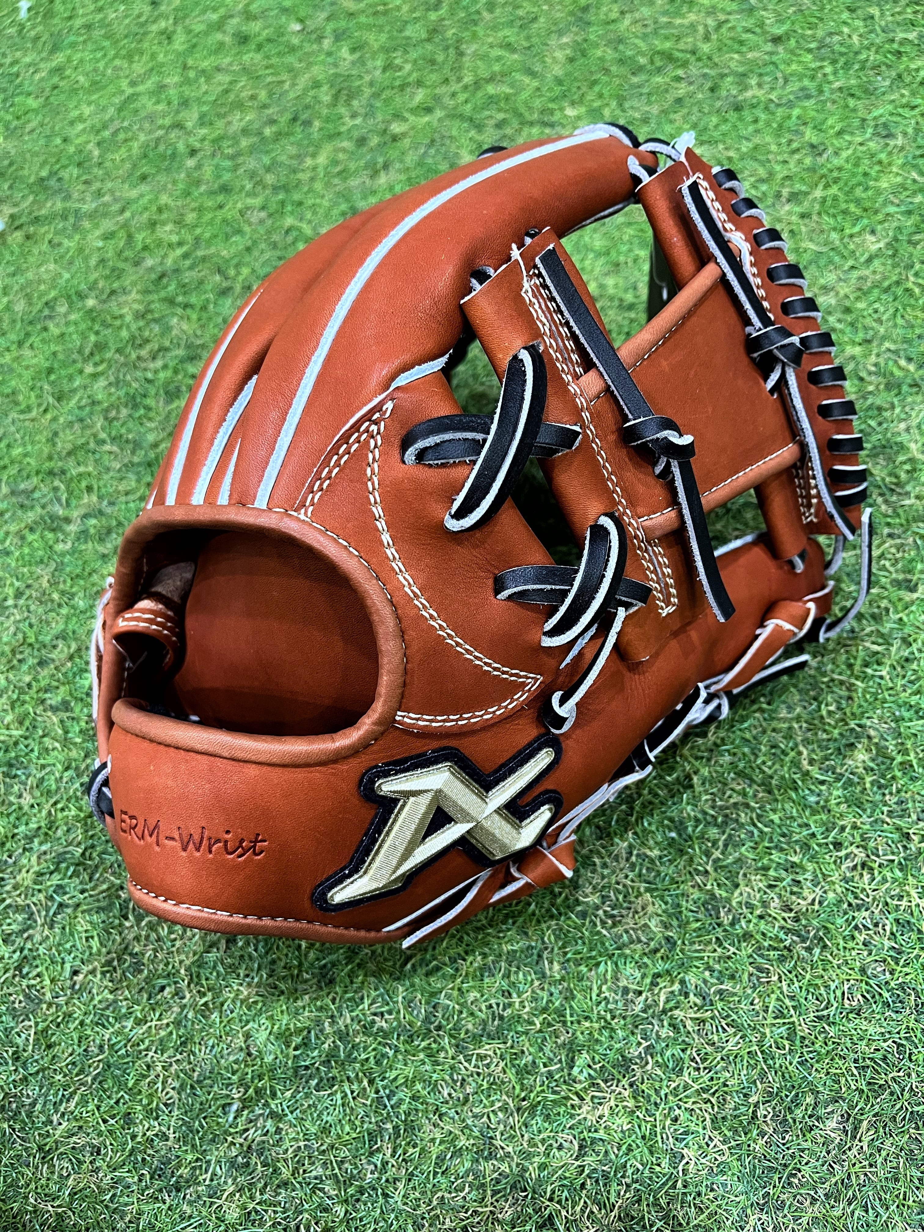 SAEKI(サエキ)【限定】硬式内野手用・オールラウンド用グローブ | Pay ID