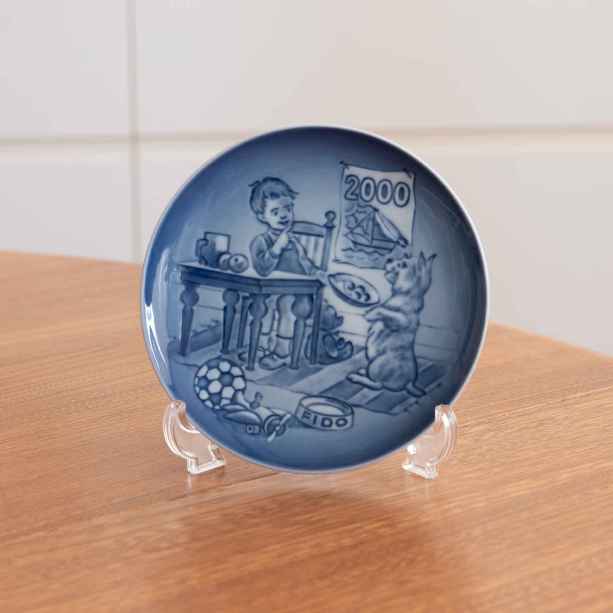 ピングオーグレンダール　B&G (Bing and Grqndahl ) ２０００年　こどもの日プレート　径　13センチ